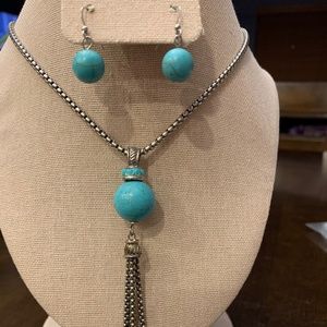 Faux turquoise earrings and necklace set